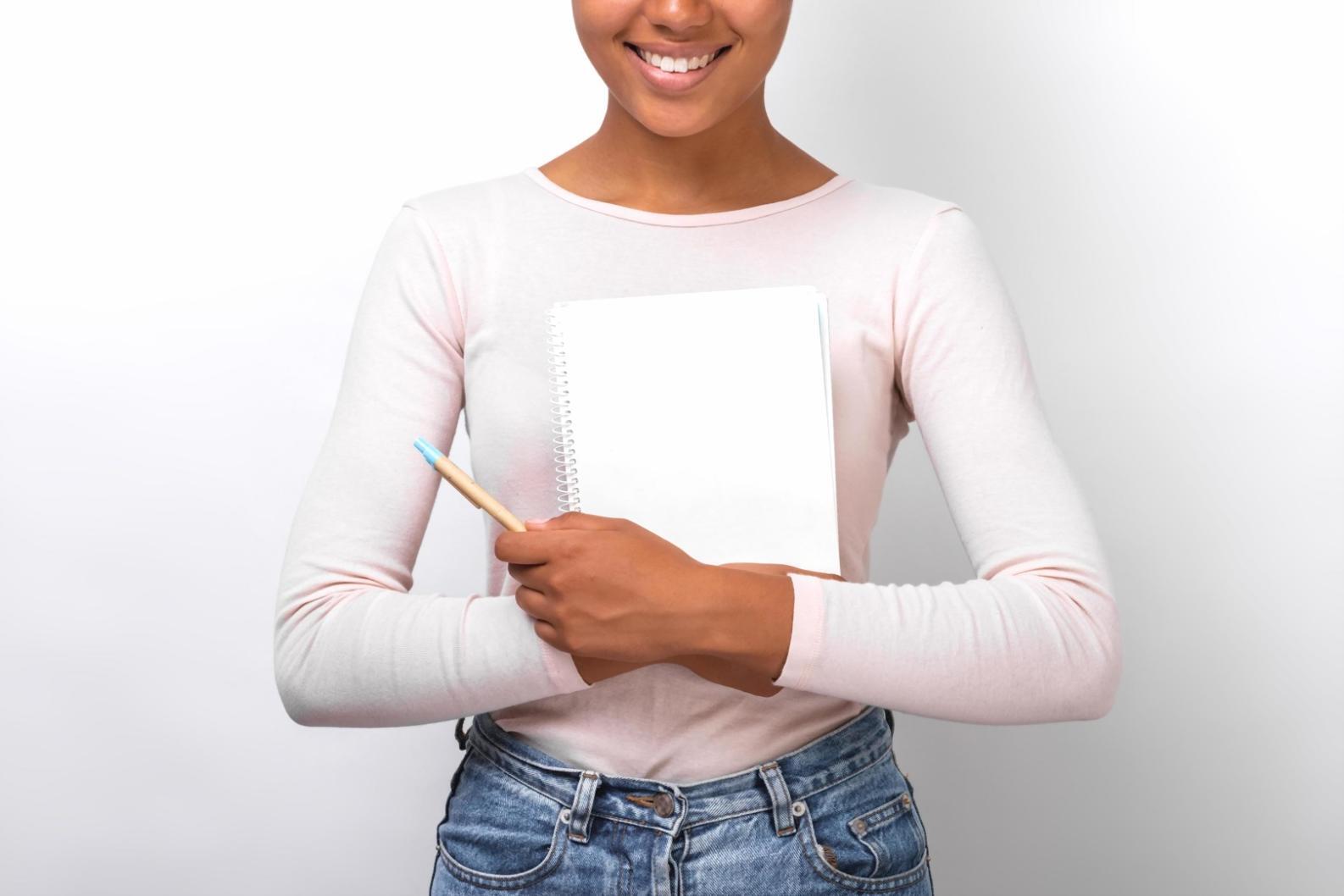 Financial consultation meeting between business professionals